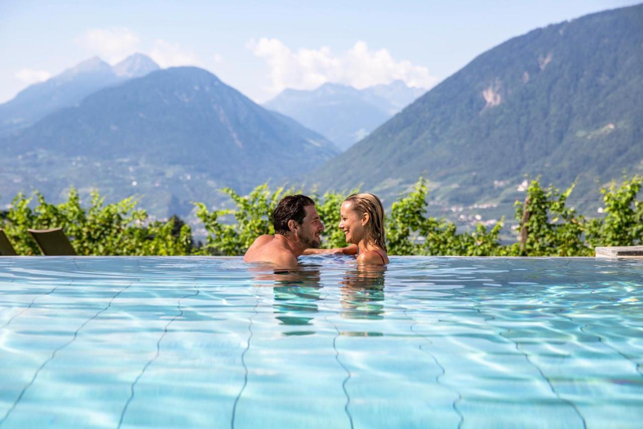 Hotel Rosengarten Schenna Bagian luar foto