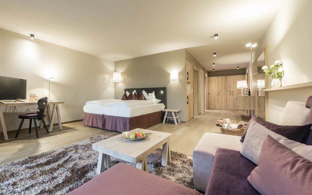 Hotel Rosengarten Schenna Bagian luar foto